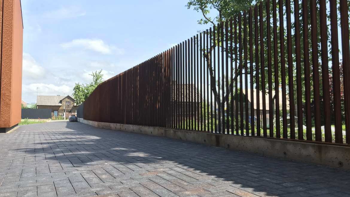 CORTEN ACÉL KERÍTÉS „Zetta”