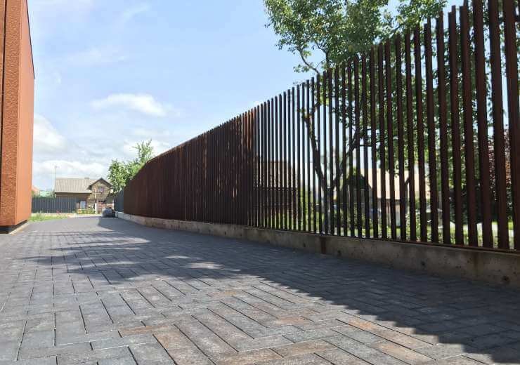 CORTEN ACÉL KERÍTÉS „Zetta”