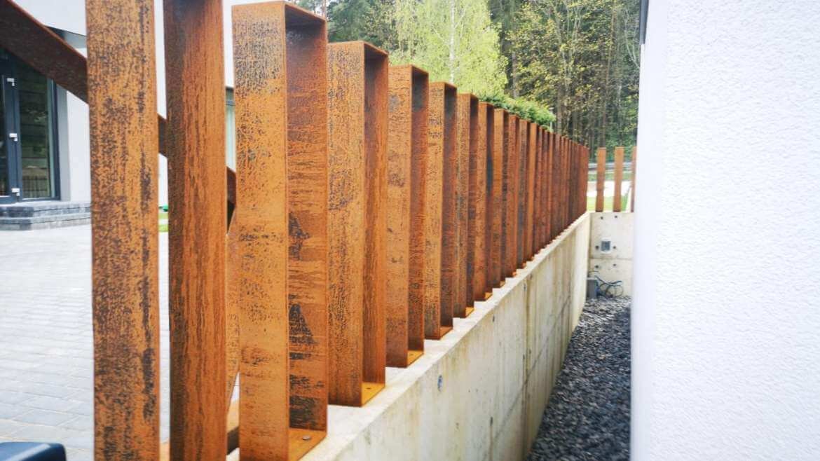 CORTEN ACÉL KERÍTÉS „Kubas”