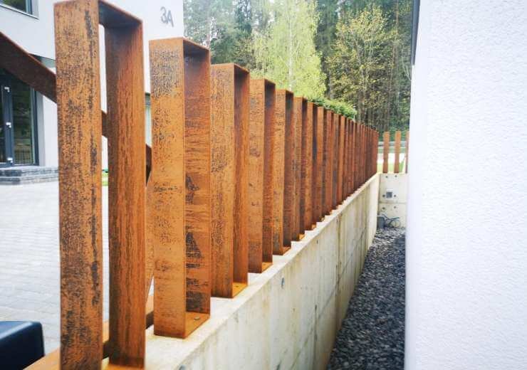 CORTEN ACÉL KERÍTÉS „Kubas”