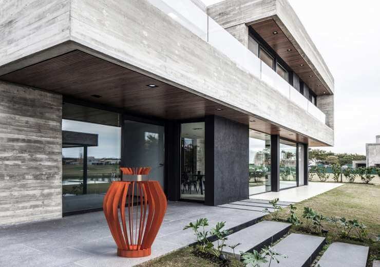 VASE kültéri szobor