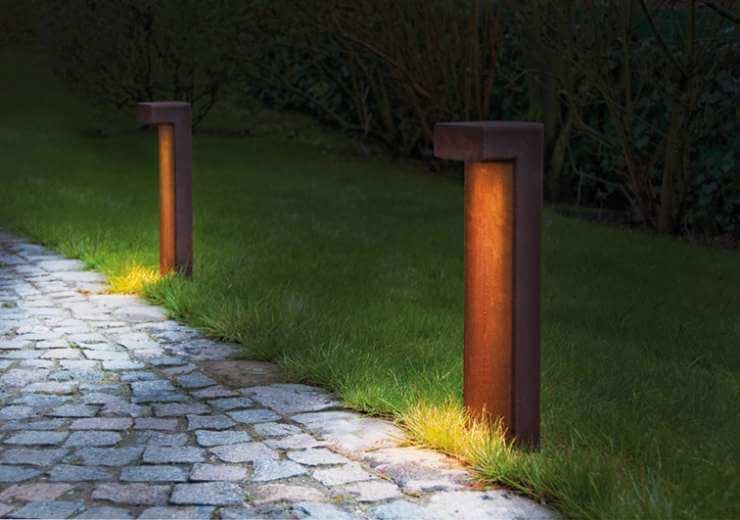 Kerti ösvény- és járda lámpák